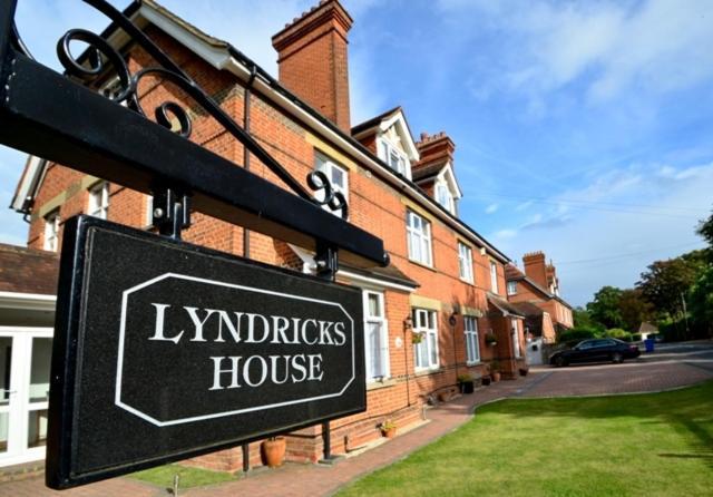 Lyndricks House Ξενοδοχείο Άσκοτ Εξωτερικό φωτογραφία
